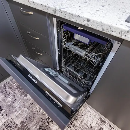 Betty * סנדנסקי